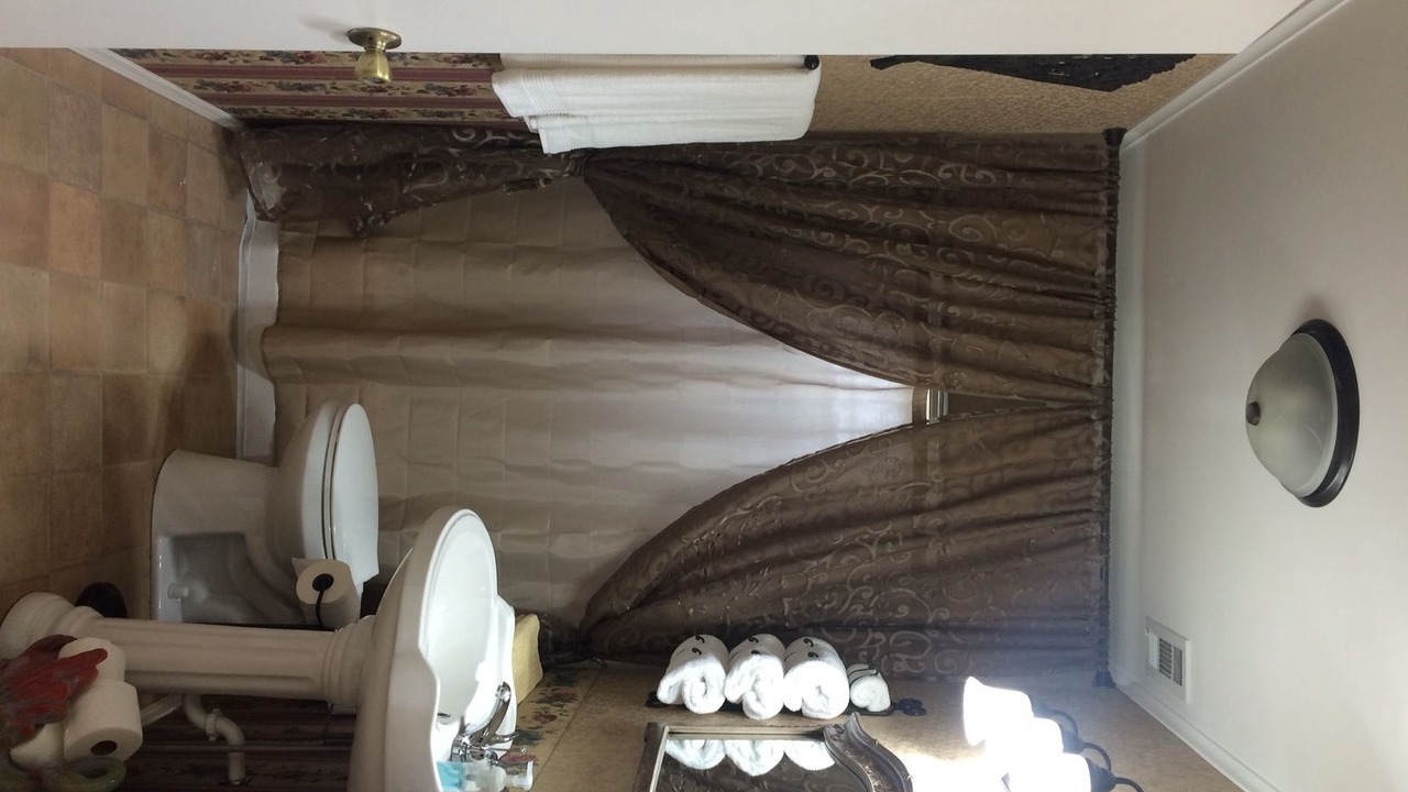 Photo of Bathroom in Mena