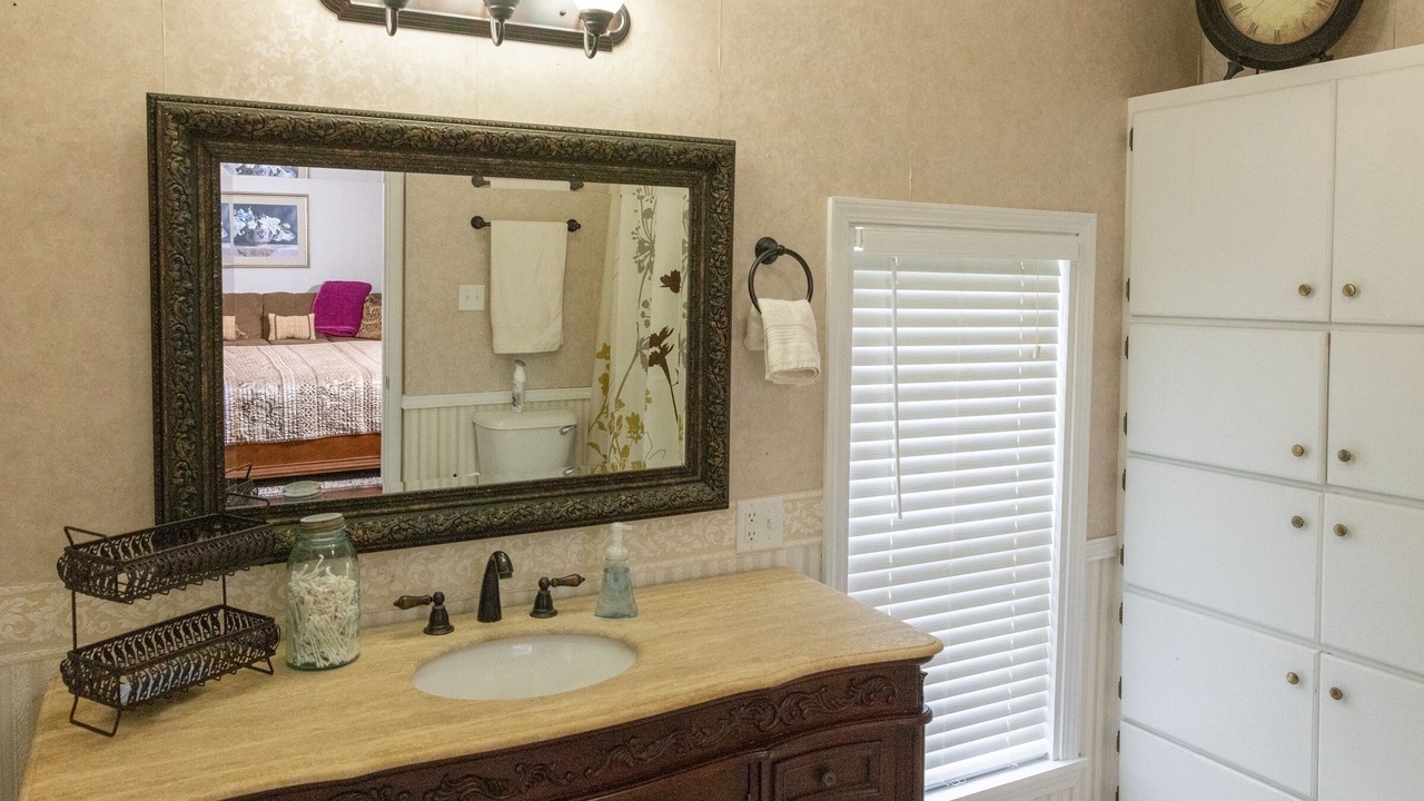 Photo of Bathroom in Mena