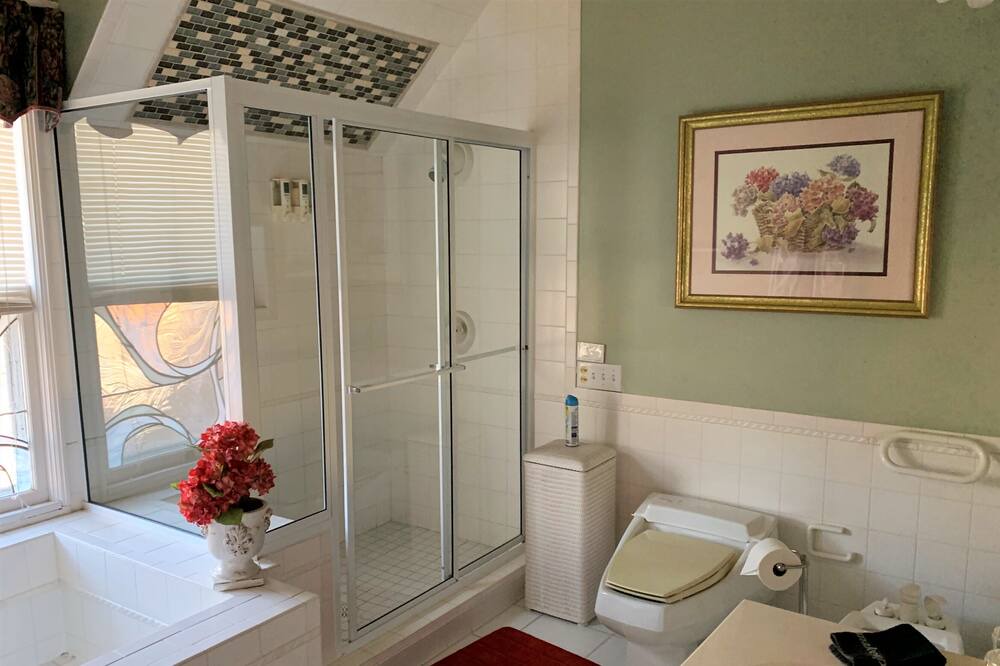 Photo of Bathroom in Appleton