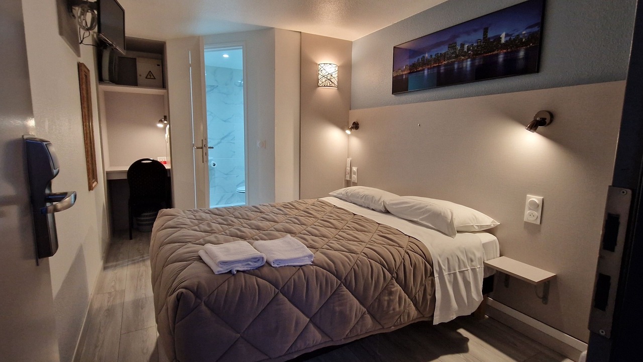 Photo of Bedroom in Saint-Witz