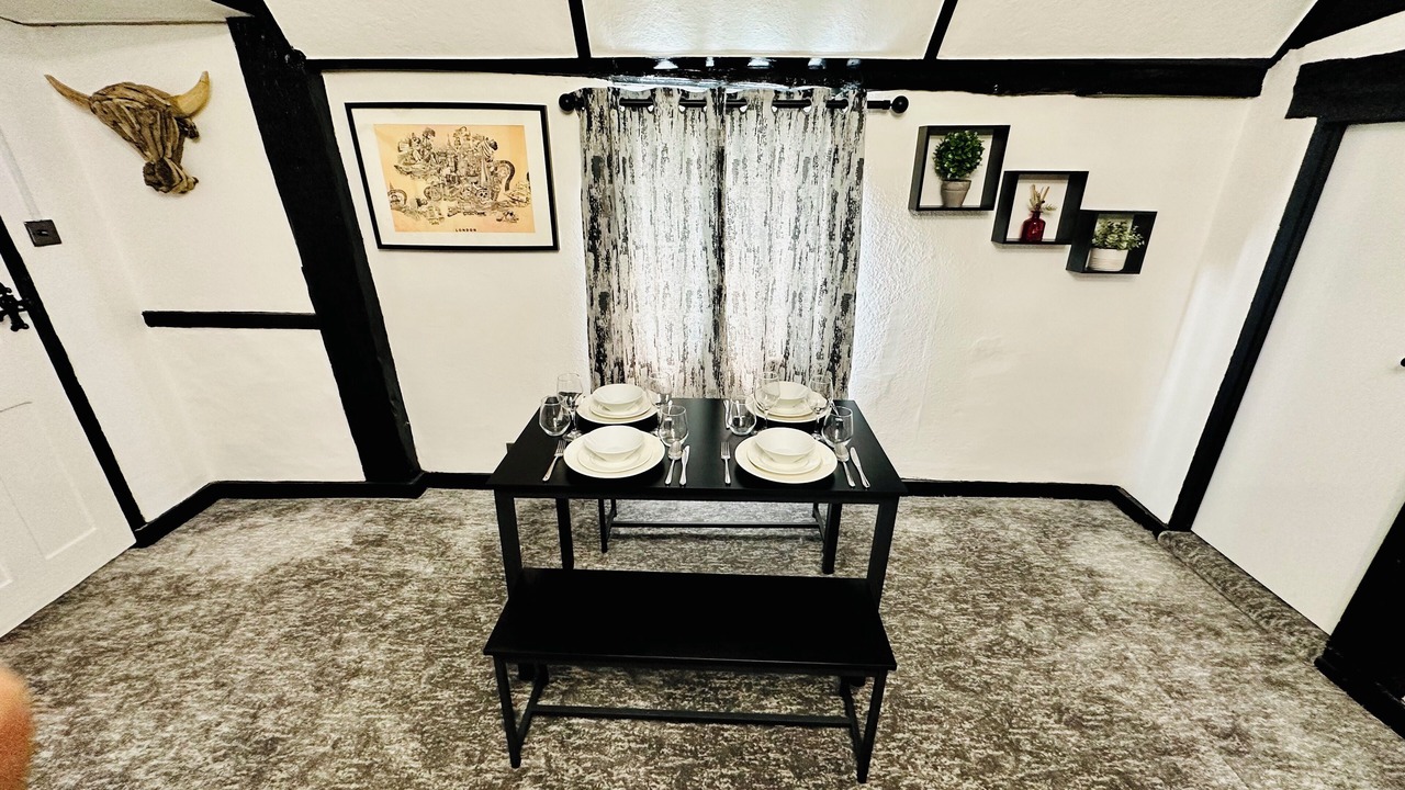 Photo of Bedroom in Colnbrook