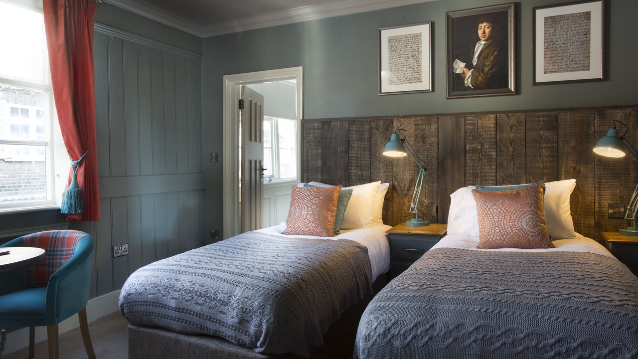 Photo of Bedroom in Colnbrook