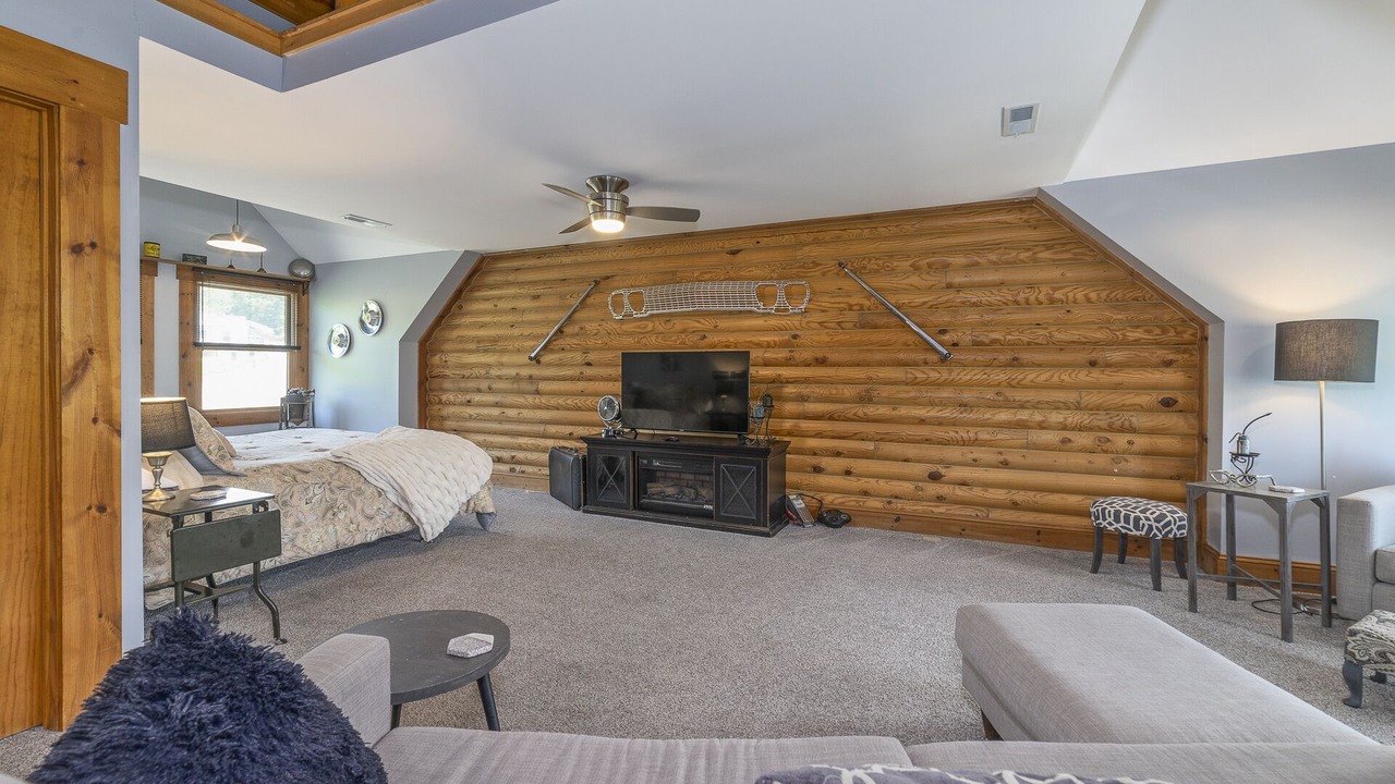 Photo of Bedroom in Roanoke
