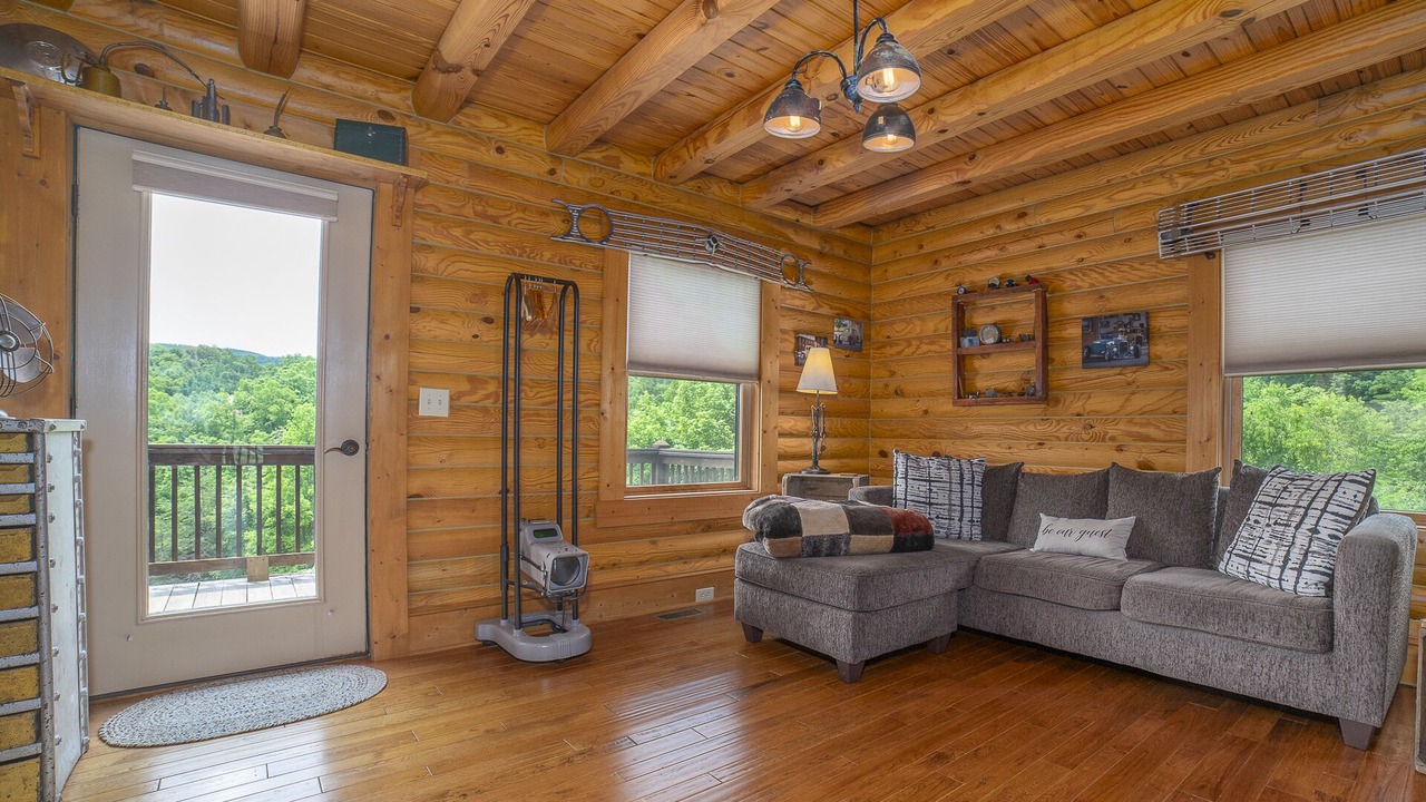 Photo of Bedroom in Roanoke