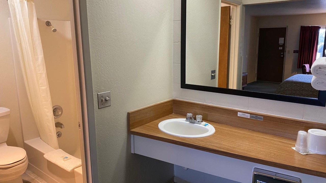 Photo of Bathroom in Orland