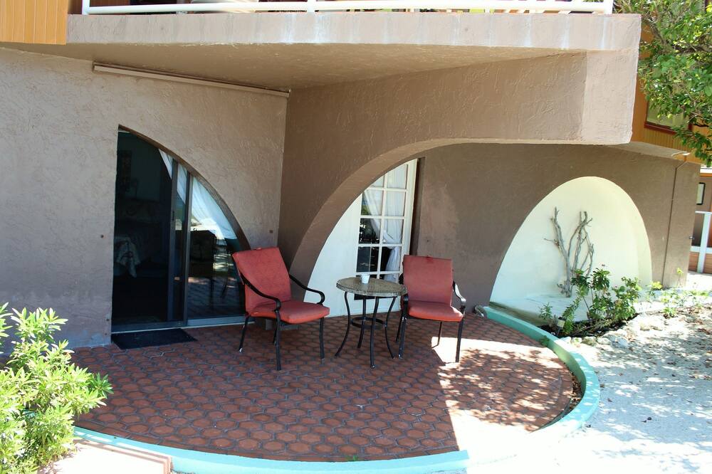 Photo of Patio Balcony in Long Beach Estates