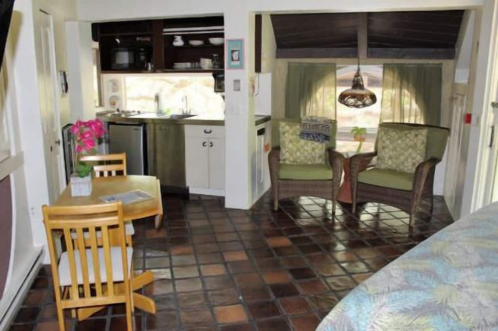 Photo of Kitchen in Long Beach Estates