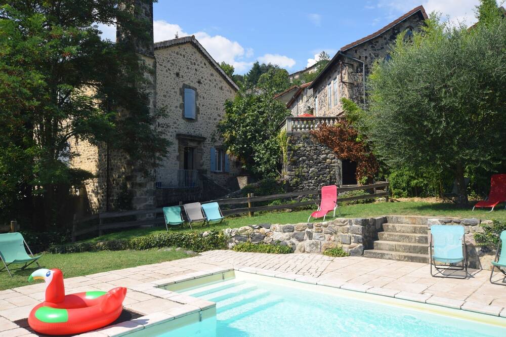 Photo of Outdoor in Pont-de-Labeaume