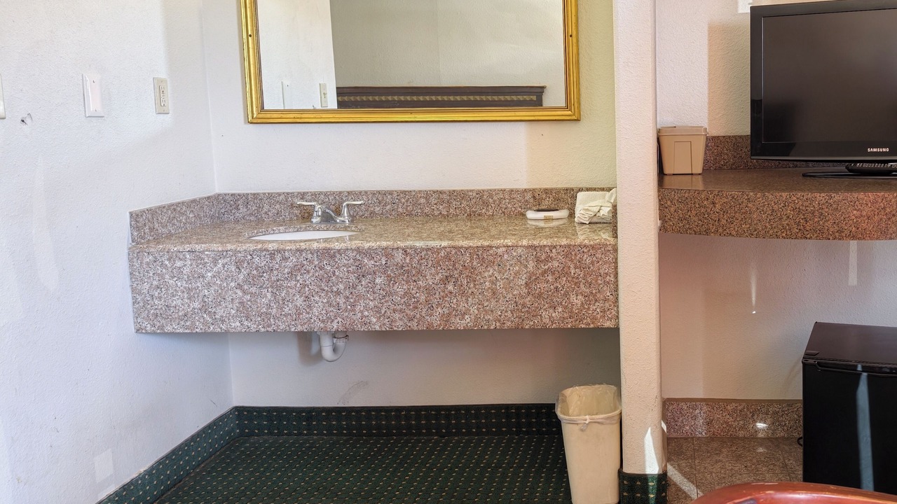 Photo of Bathroom in Elgin