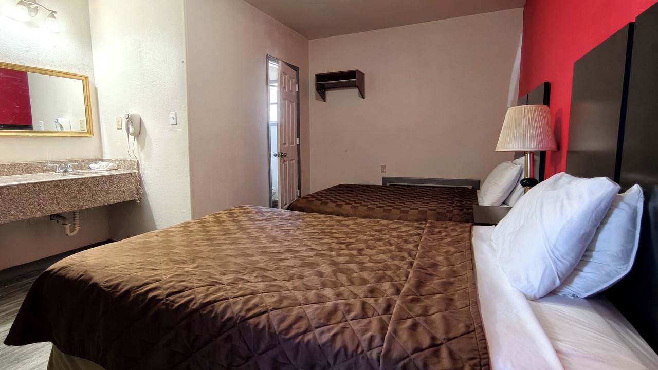 Photo of Bedroom in Elgin