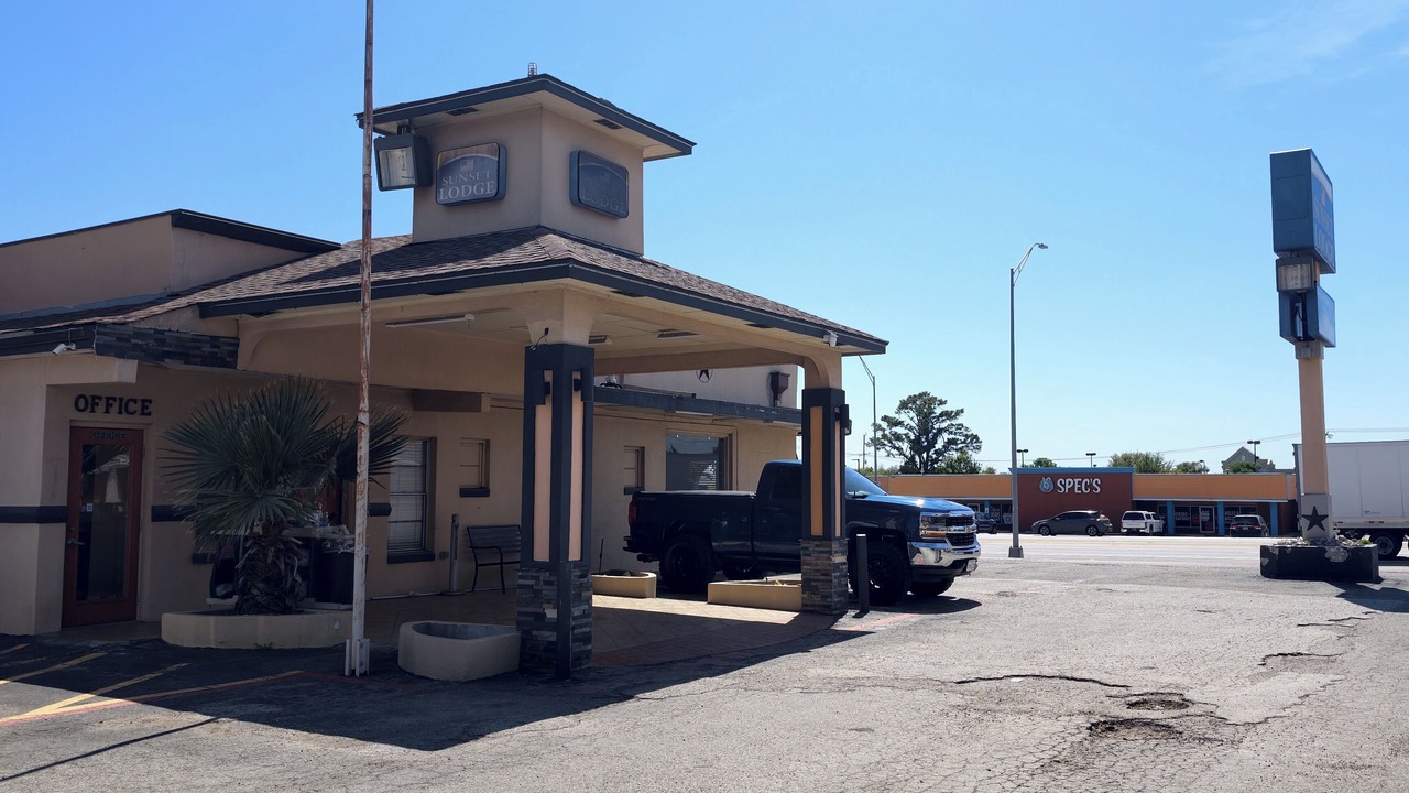 Photo of Outdoor in Elgin