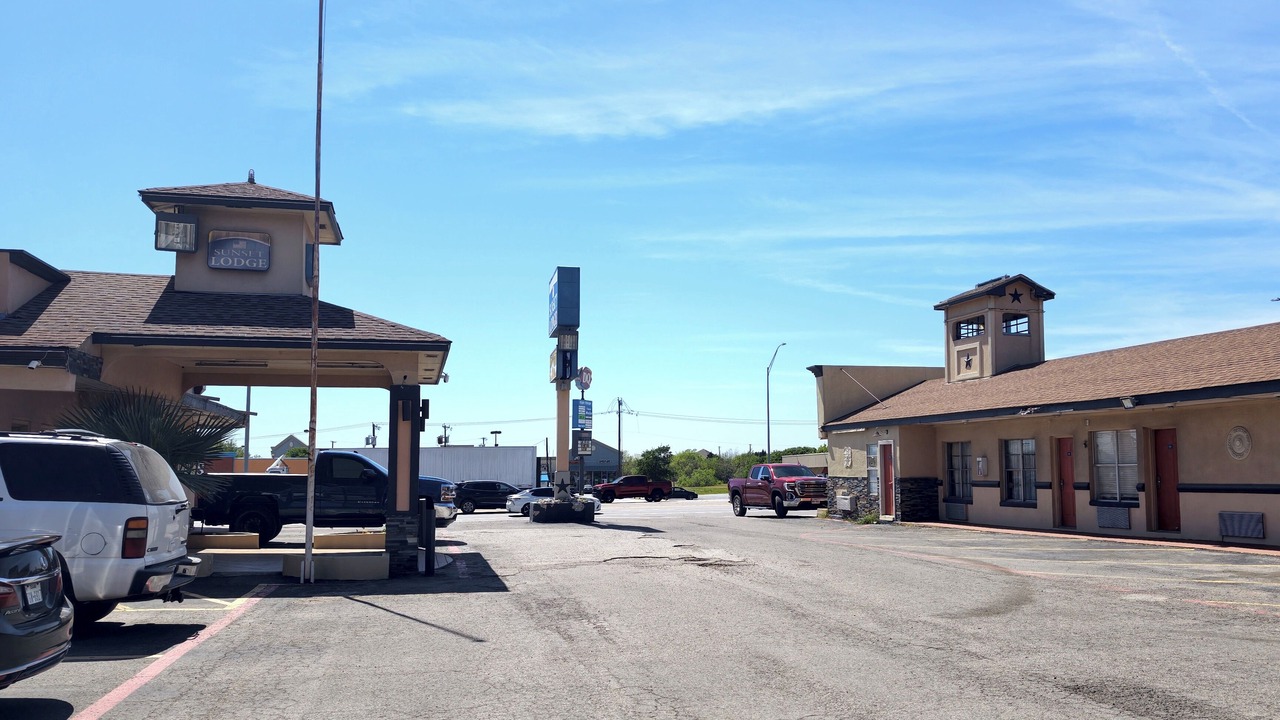 Photo of Others in Elgin
