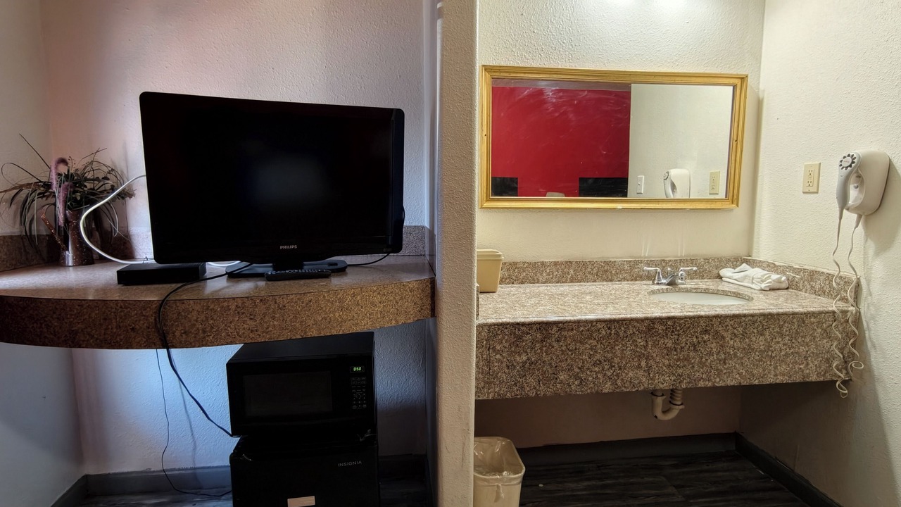 Photo of Bathroom in Elgin