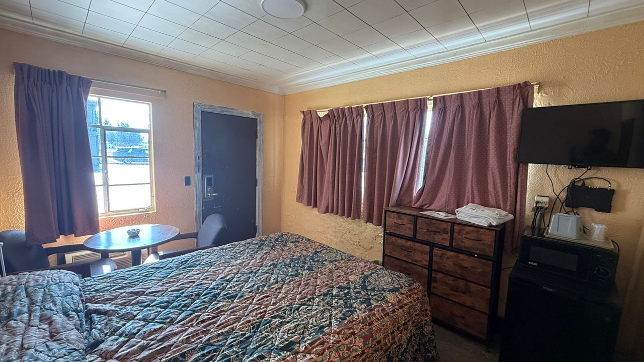 Photo of Bedroom in Amory