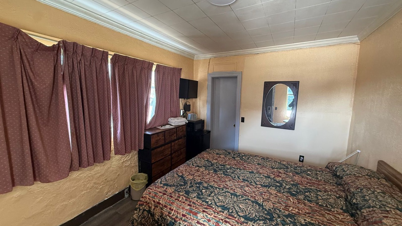 Photo of Bedroom in Amory