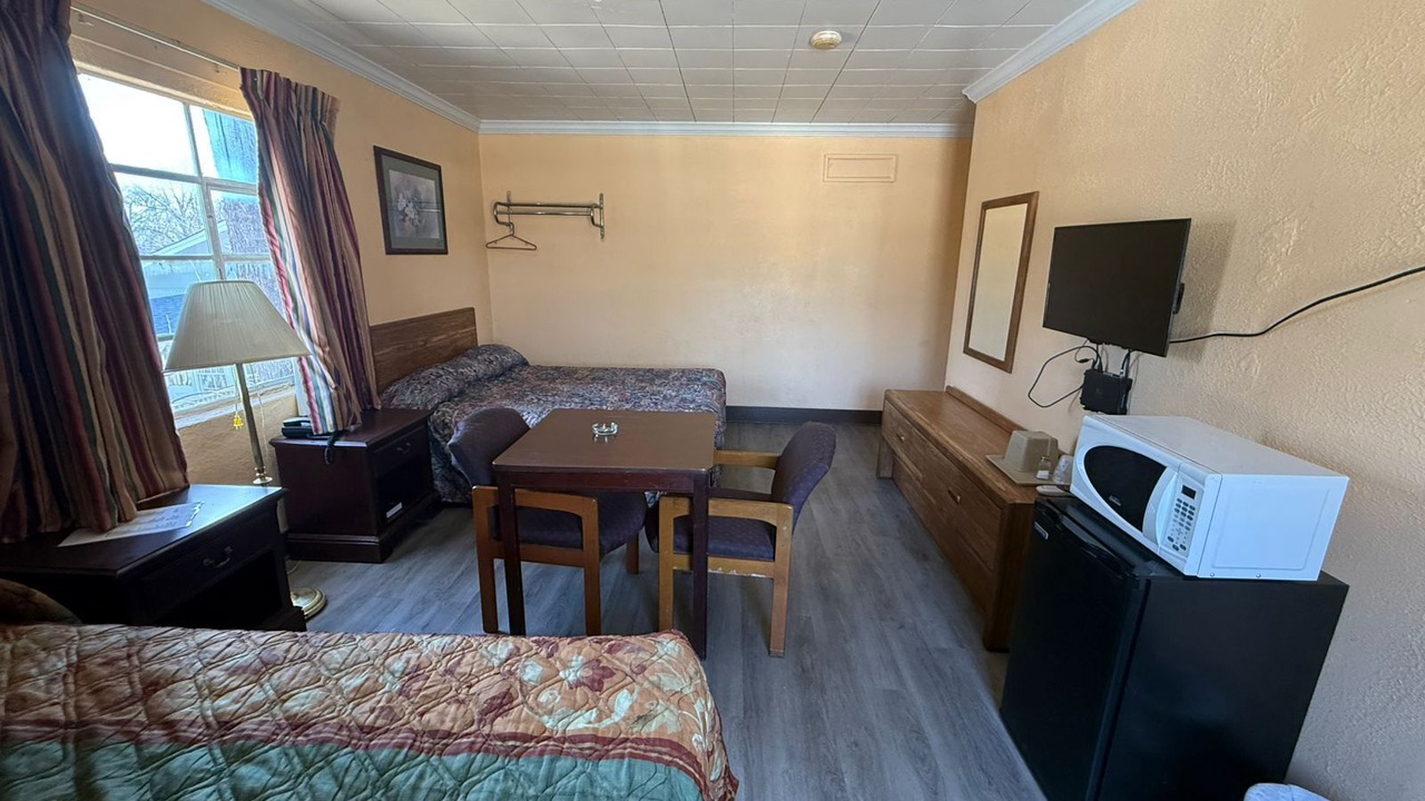 Photo of Bedroom in Amory