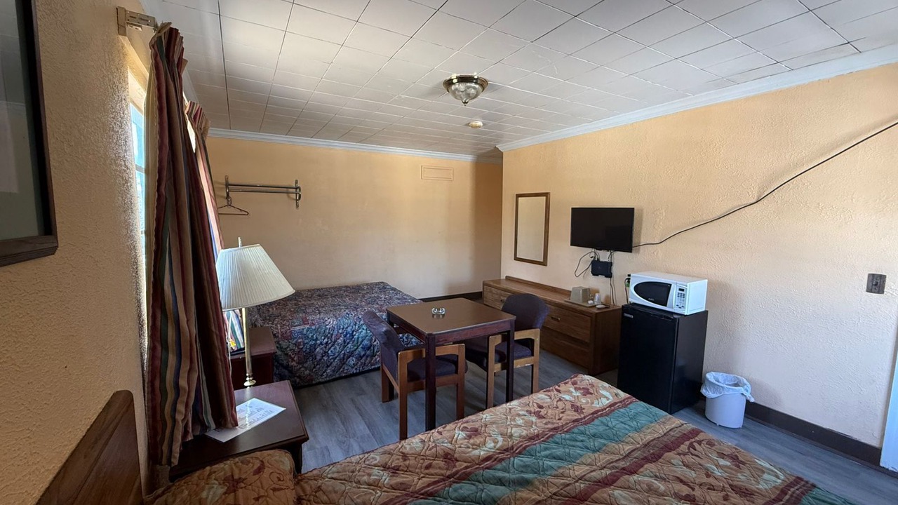 Photo of Bedroom in Amory