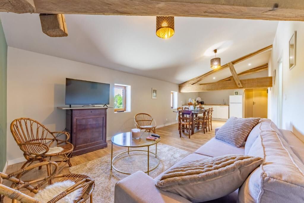 Photo of Livingroom in Saint-Nauphary