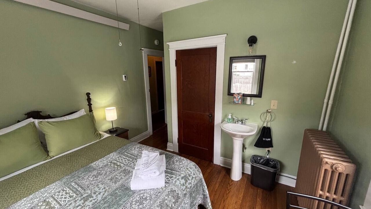 Photo of Bedroom in Marlinton