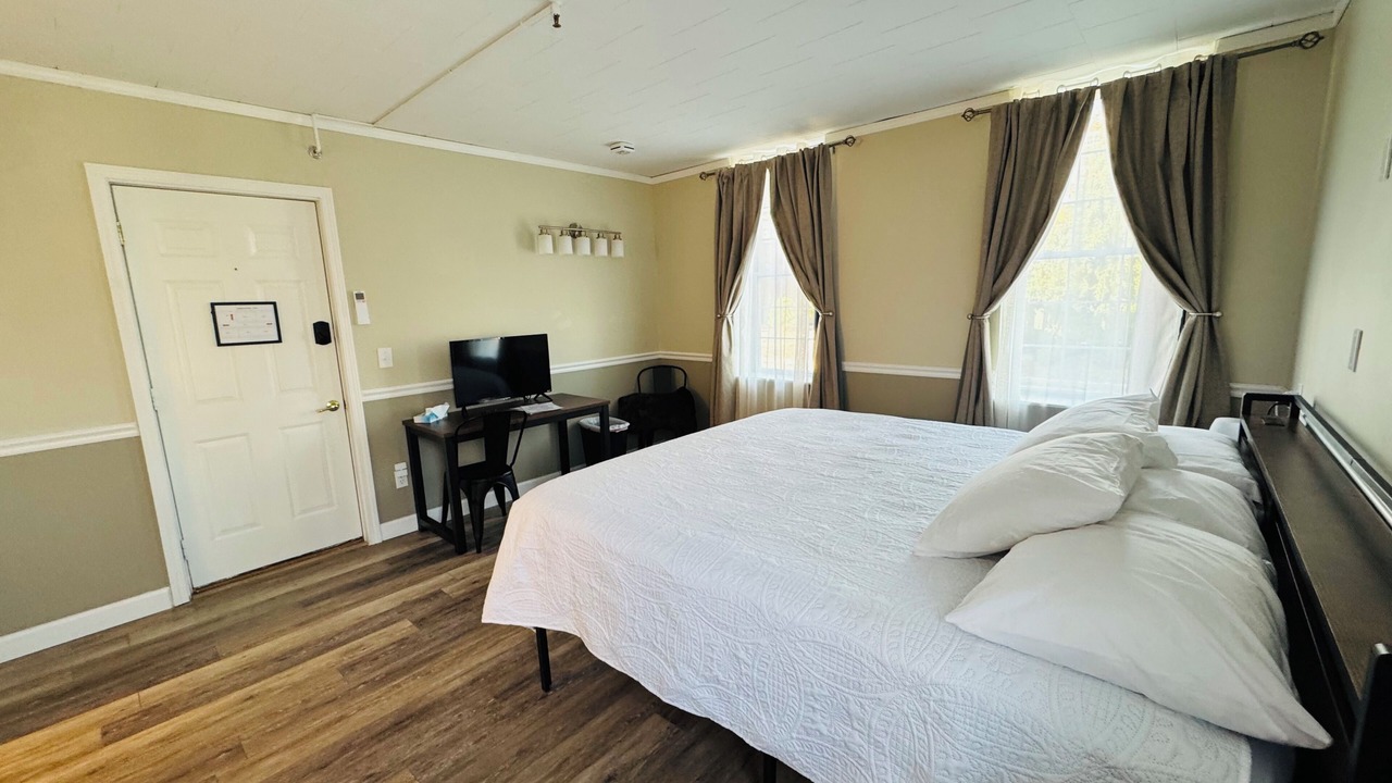 Photo of Bedroom in Hermann