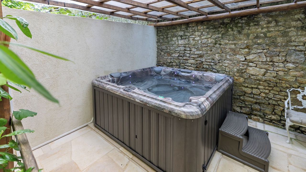 Photo of Outdoor in Javerlhac-et-la-Chapelle-St-Robert