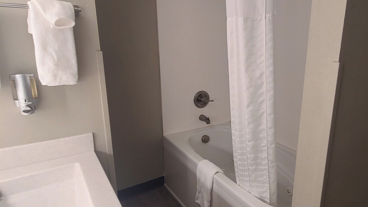 Photo of Bathroom in Lamar Heights