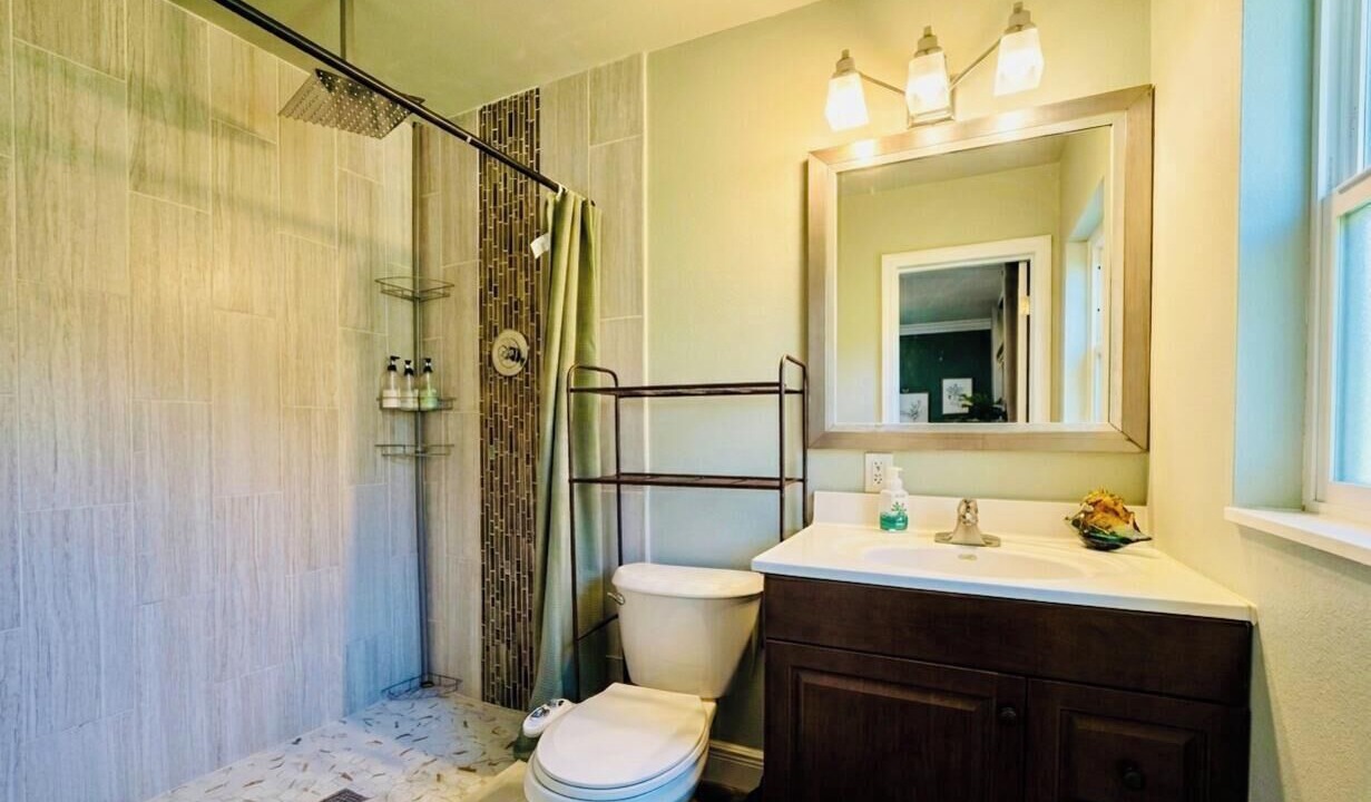 Photo of Bathroom in Altamonte Springs