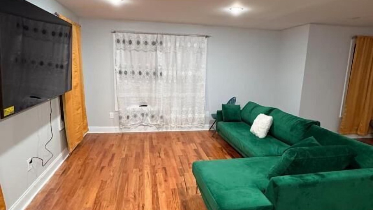Photo of Livingroom in East Orange