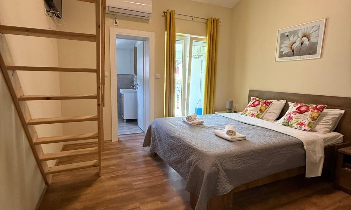 Photo of Bedroom in Marina