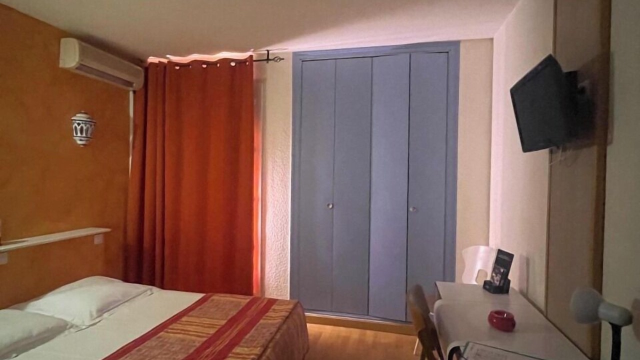 Photo of Bedroom in Lunel