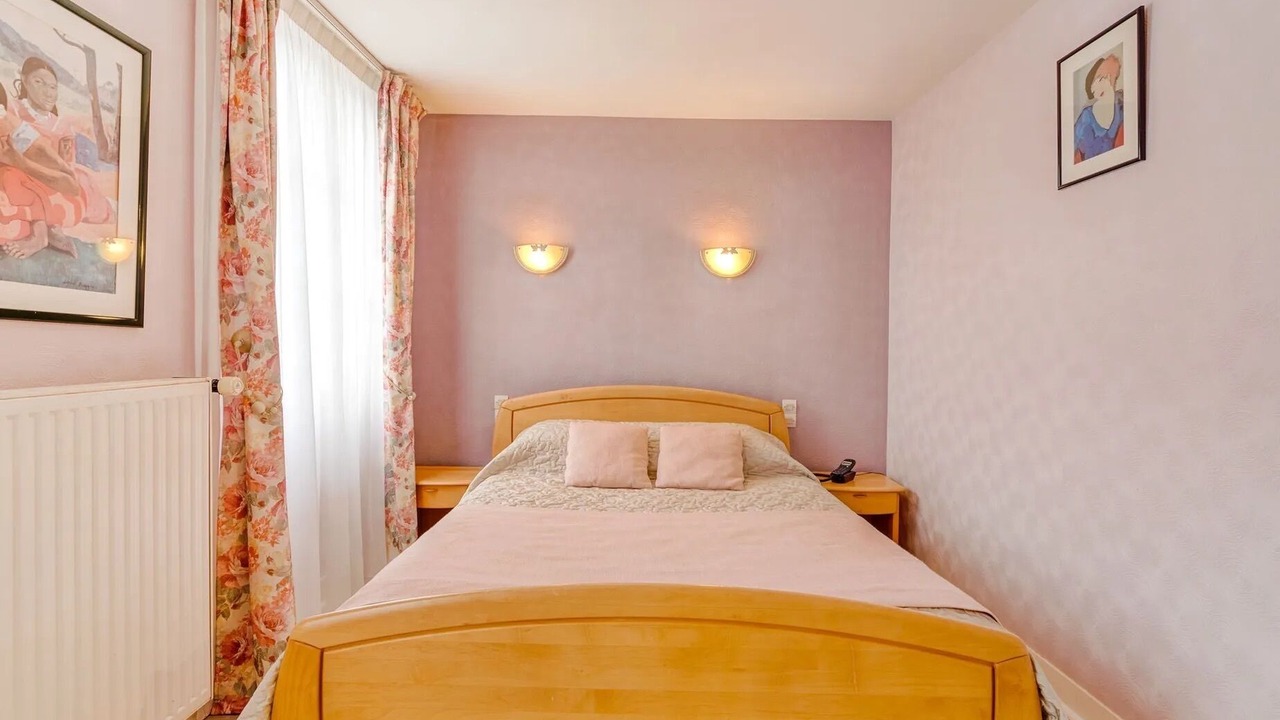 Photo of Bedroom in Brou