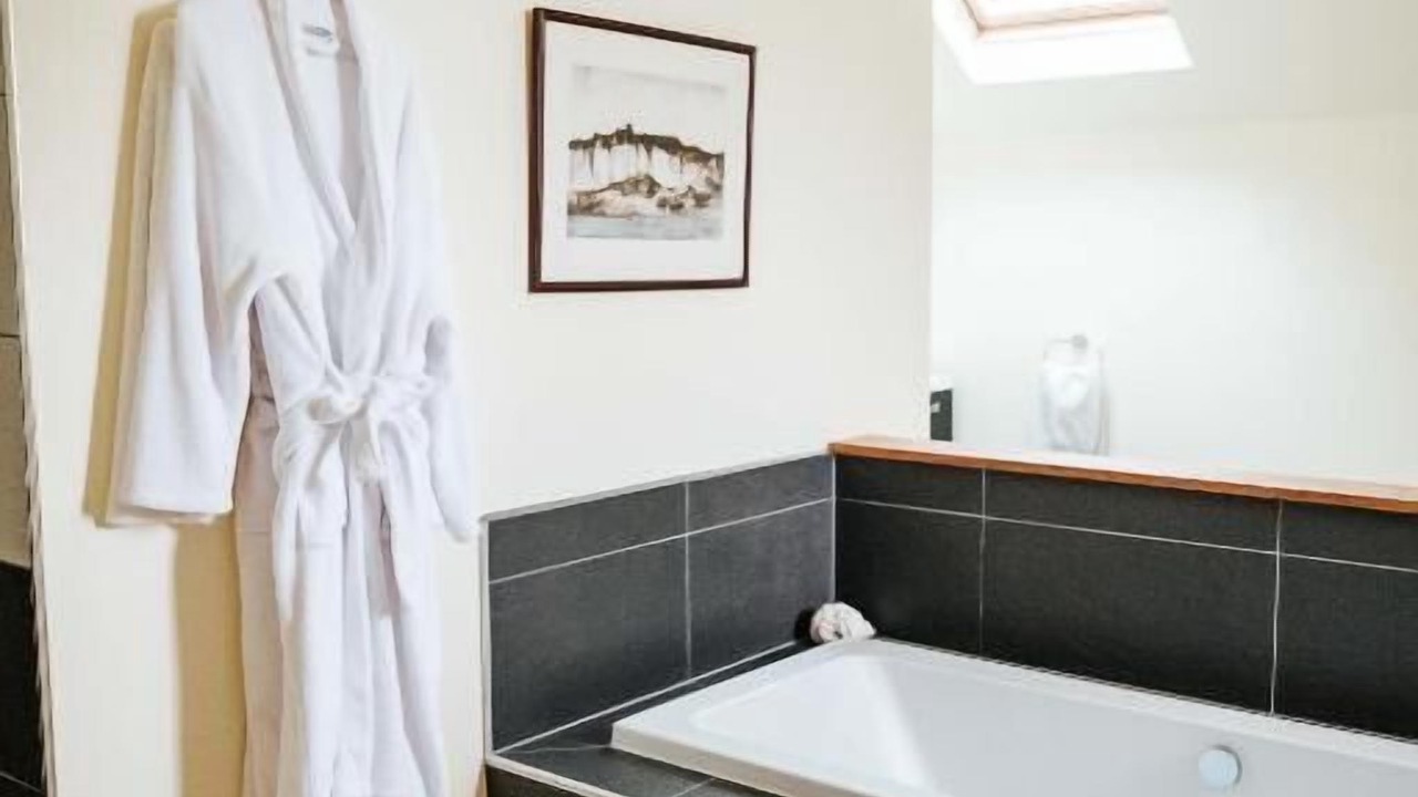 Photo of Bathroom in Salechan