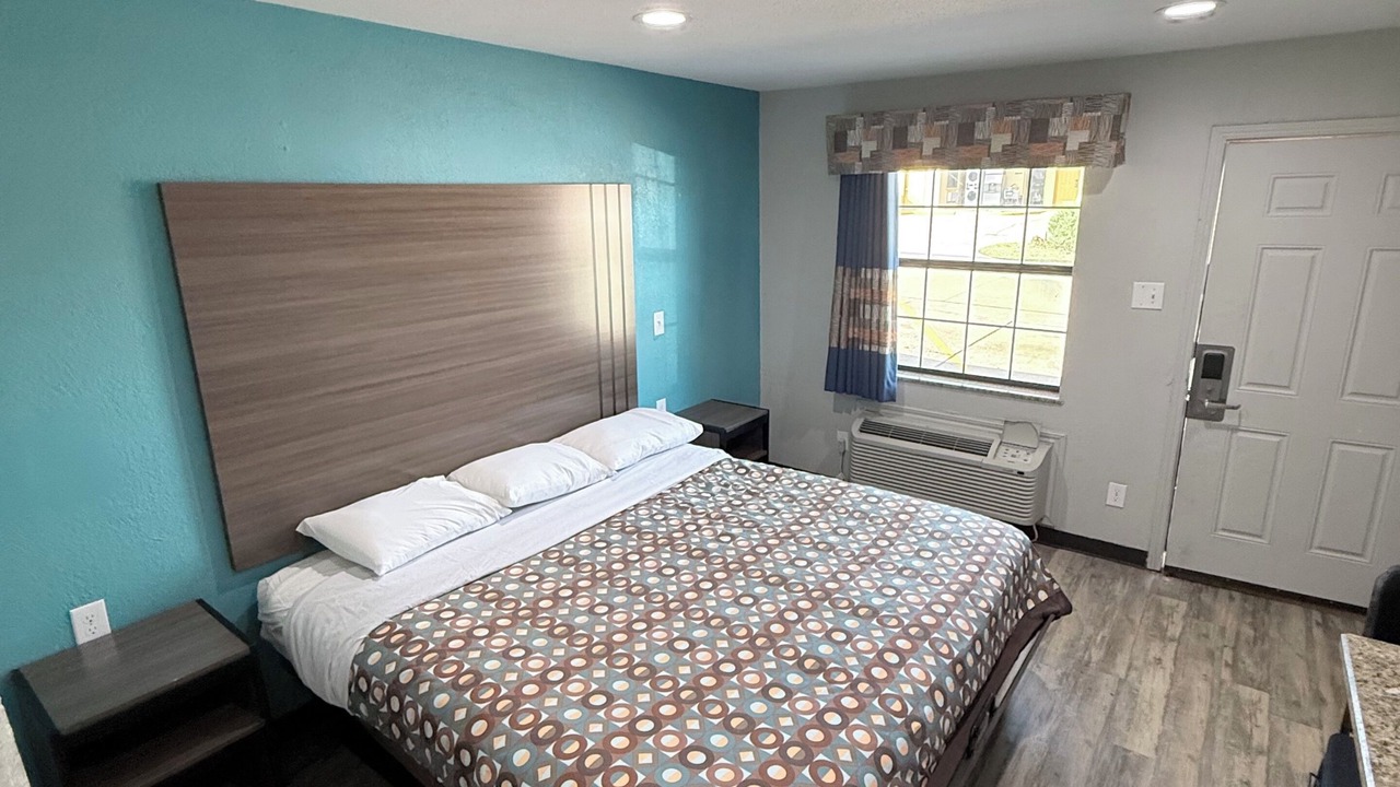 Photo of Bedroom in Bryan