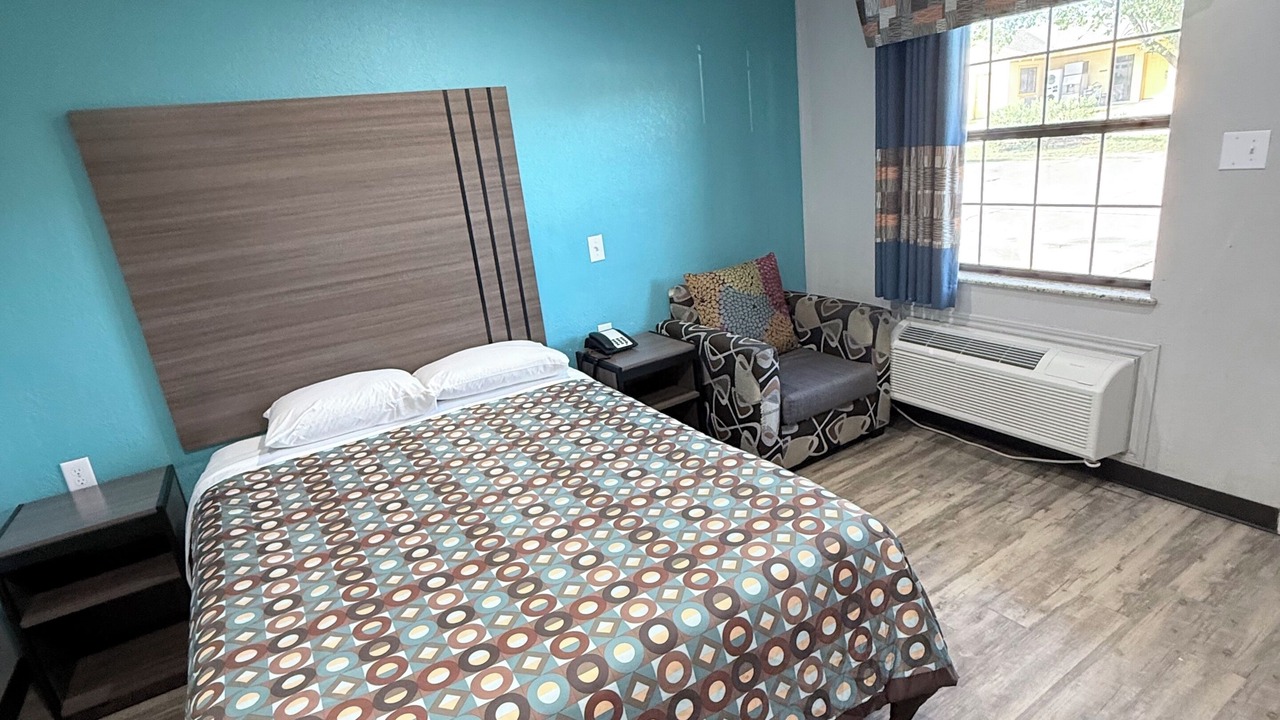 Photo of Bedroom in Bryan