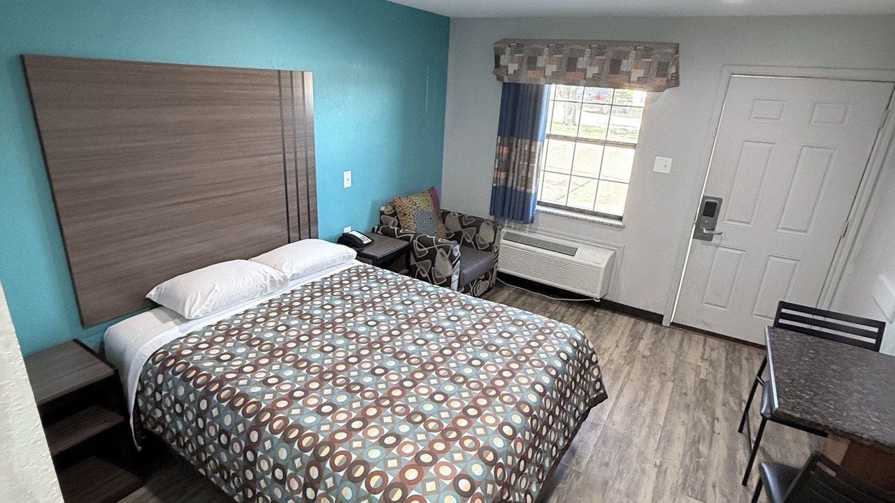 Photo of Bedroom in Bryan