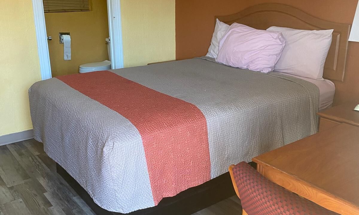 Photo of Bedroom in Daingerfield