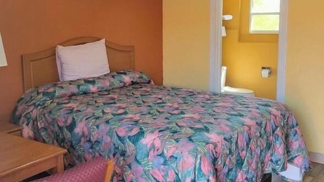 Photo of Bedroom in Daingerfield