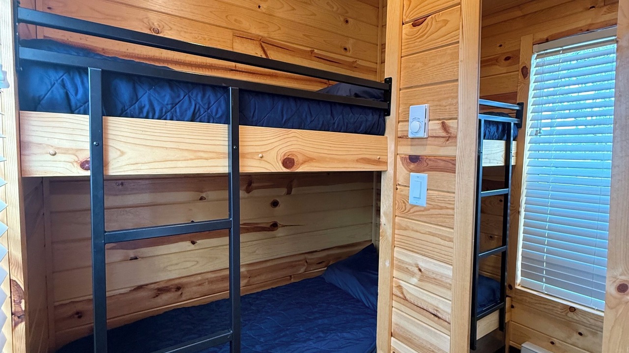 Photo of Bedroom in Hartwell