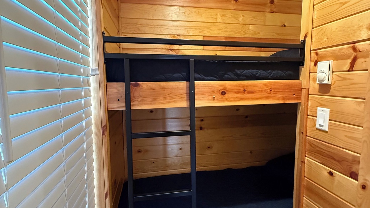 Photo of Bedroom in Hartwell