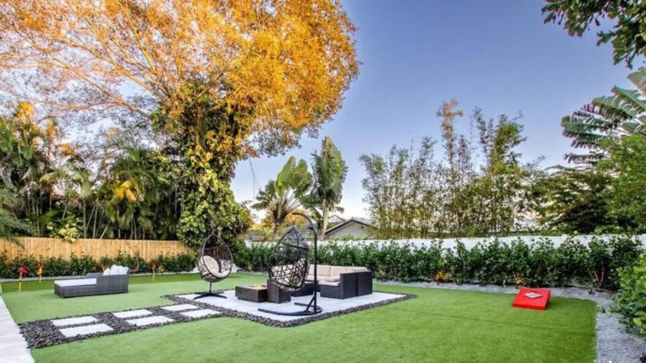 Photo of Outdoor in Emerald Hills