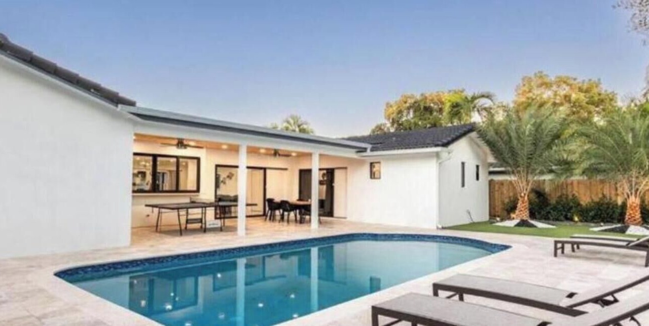 Photo of Outdoor in Emerald Hills