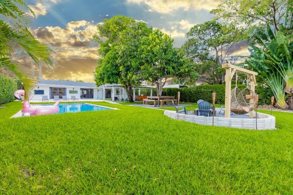 Photo of Outdoor in North Miami Beach