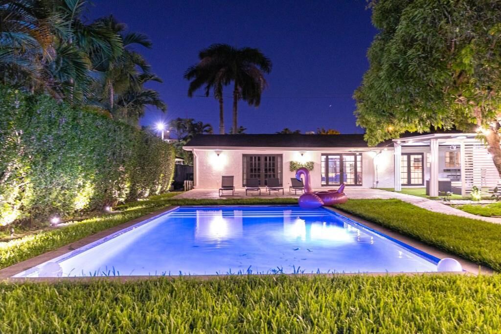 Photo of Outdoor in North Miami Beach