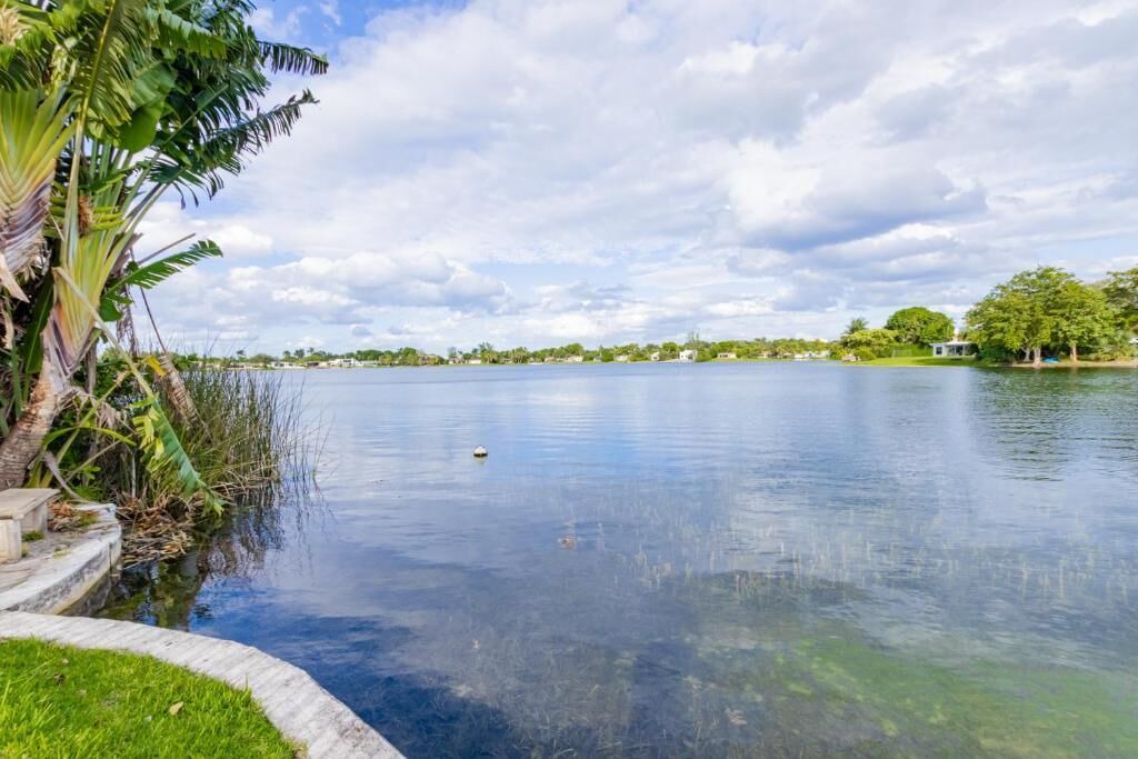 Photo of Outdoor in North Miami Beach