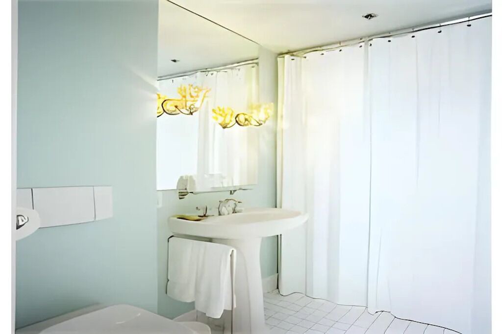 Photo of Bathroom in Beaconsfield Village
