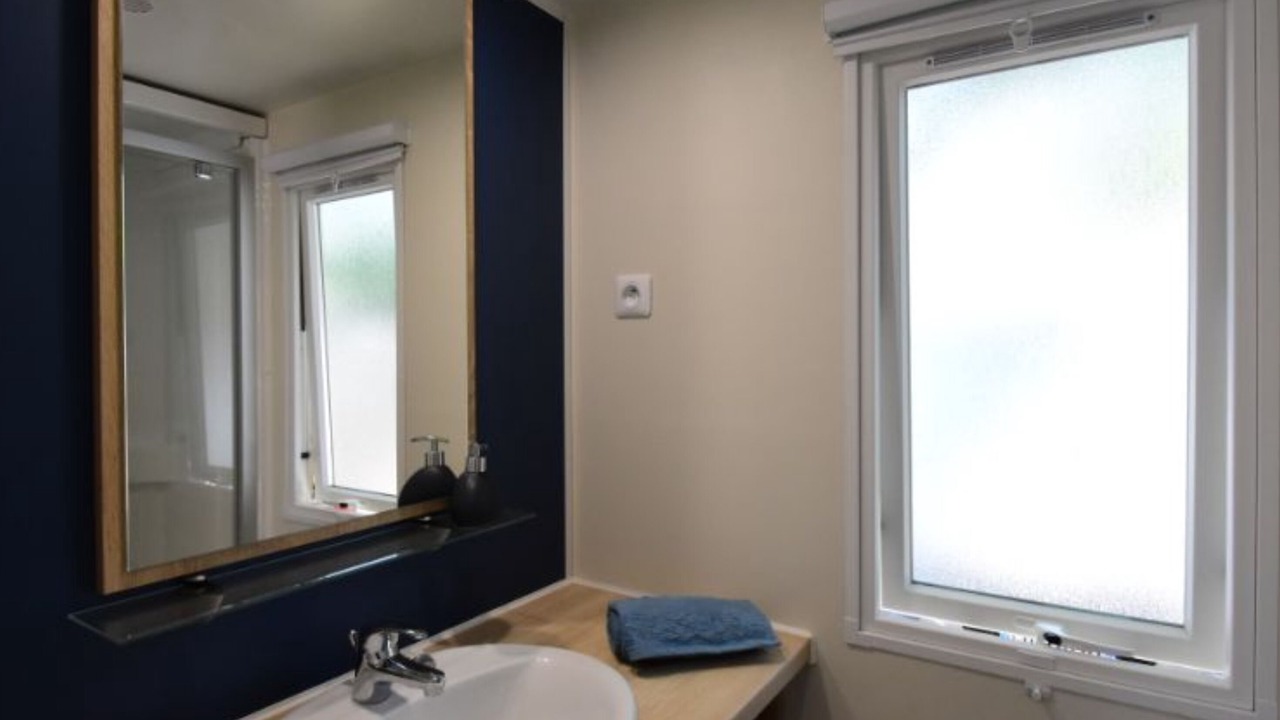 Photo of Bathroom in Saint-Julien-des-Landes