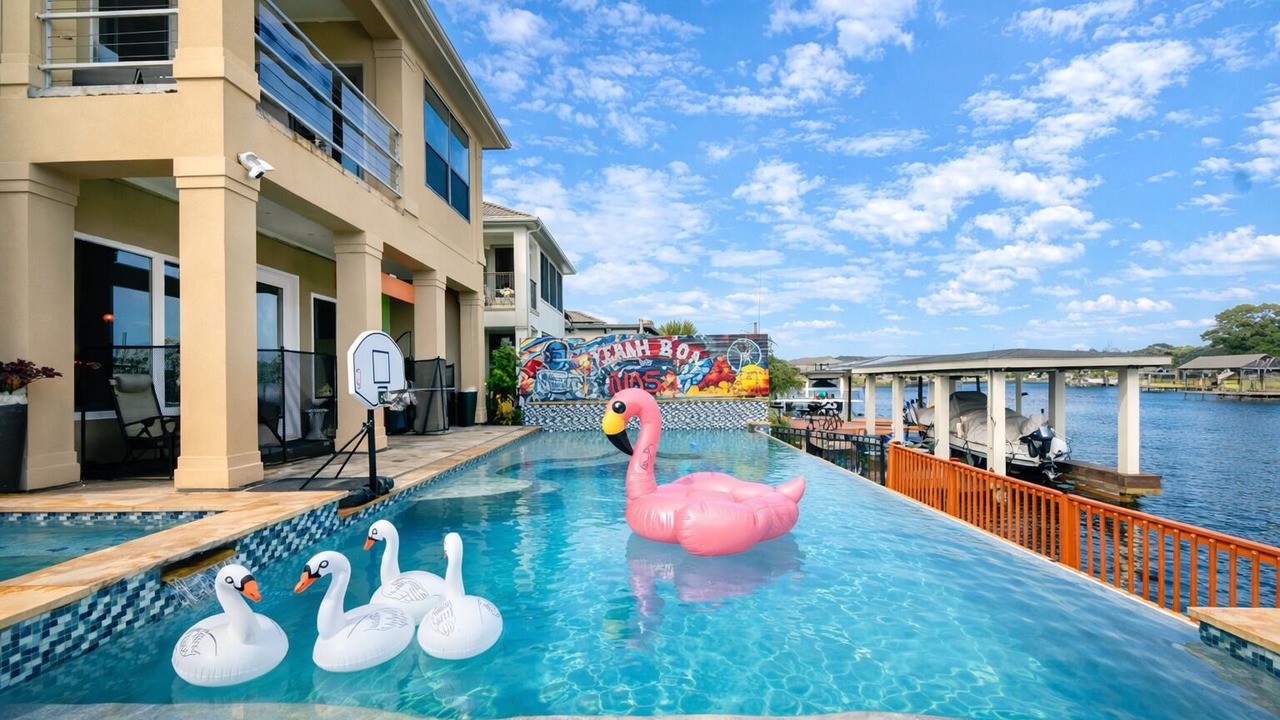 Photo of Outdoor in El Lago