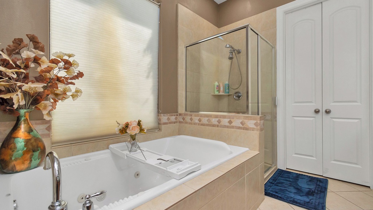 Photo of Bathroom in El Lago