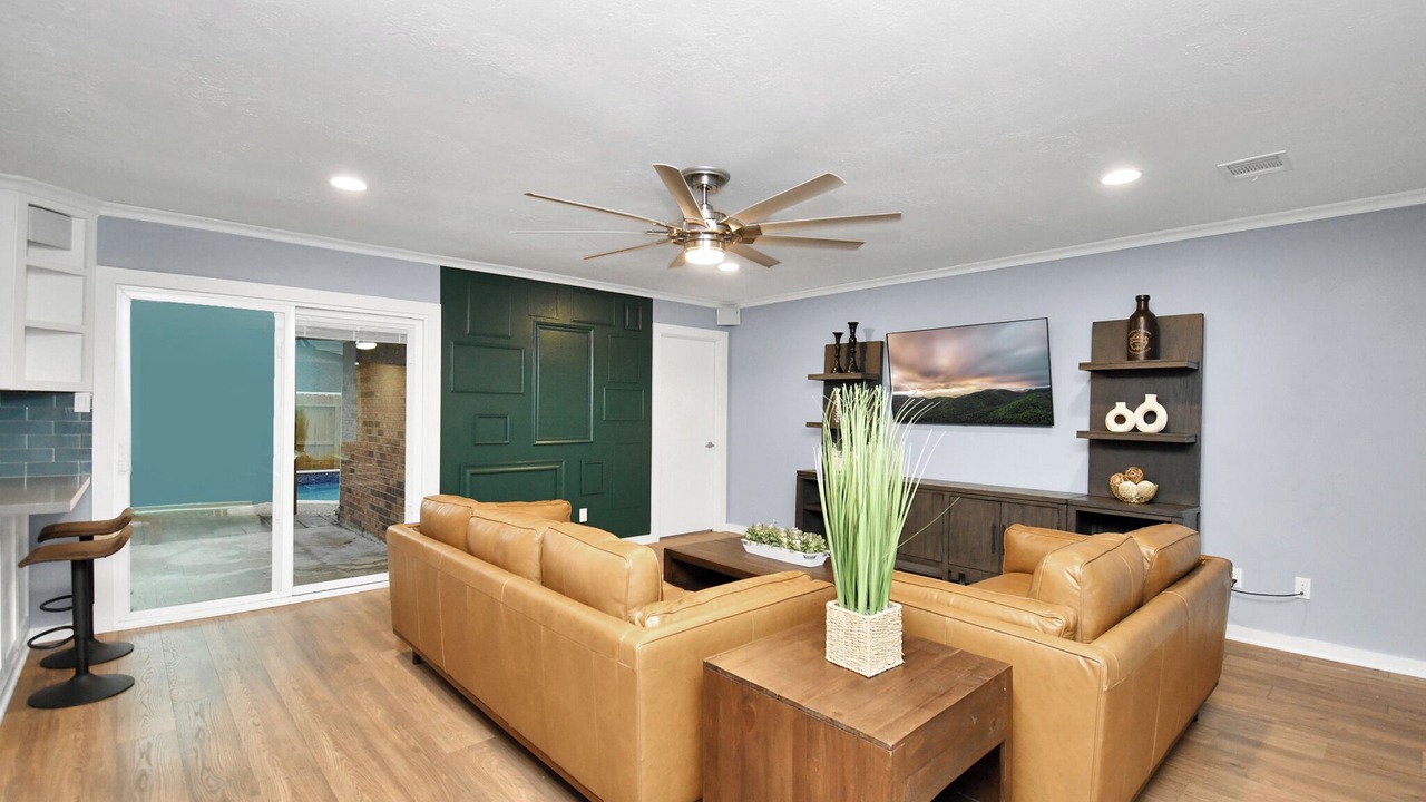 Photo of Livingroom in Friendswood