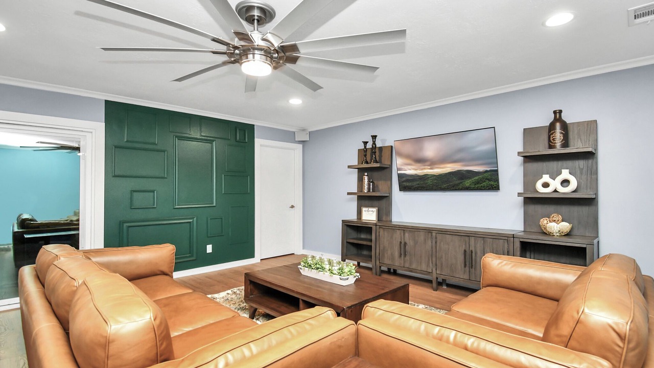Photo of Livingroom in Friendswood